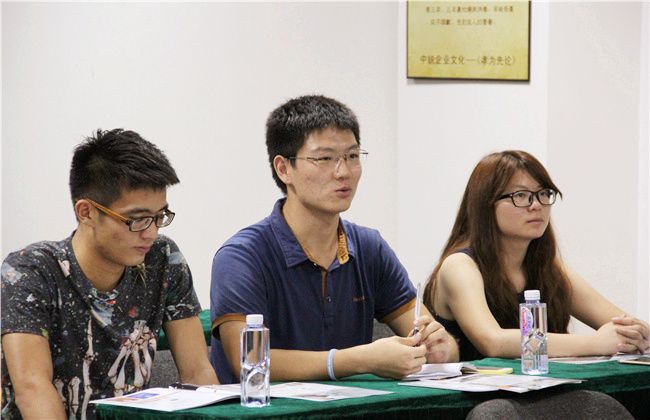 廈大能源學院學生代表到中銳總部參觀學習